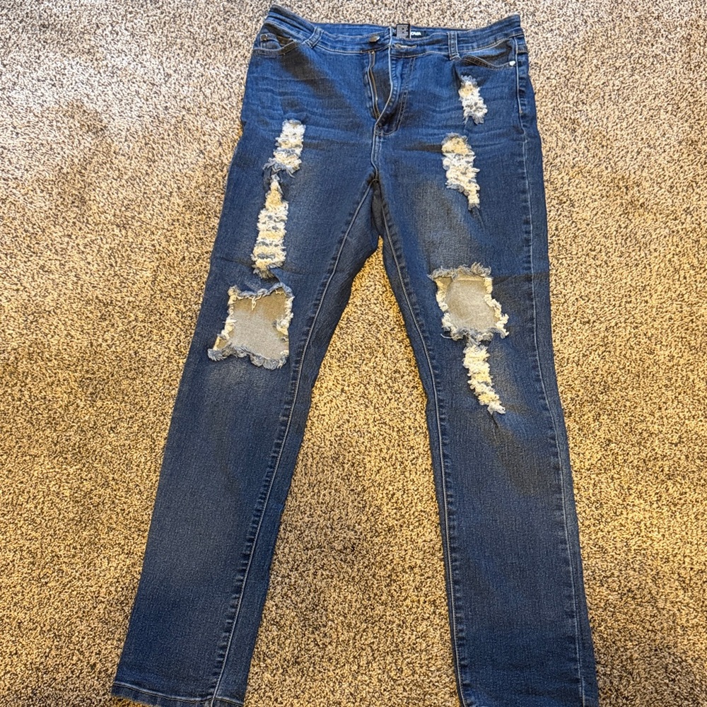 Fashion Nova Ripped Blue Skinny Jeans 15